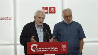 El expresidente de la Junta Demetrio Madrid y el exeurodiputado socialista Juan Colino, durante su rueda de prensa de este miércoles