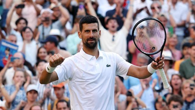 Djokovic celebra la victoria ante Cobolli.