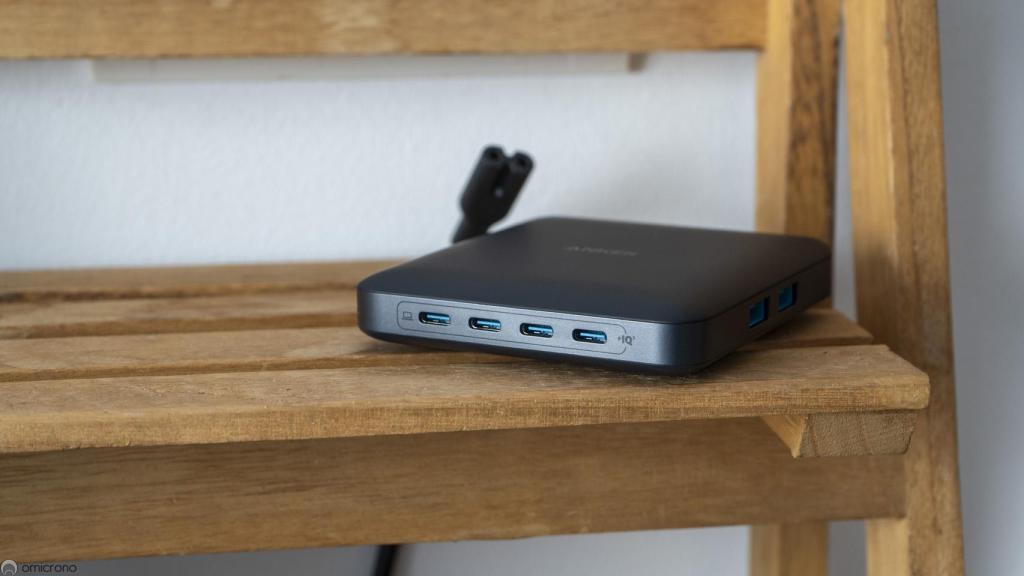 Anker Nano.