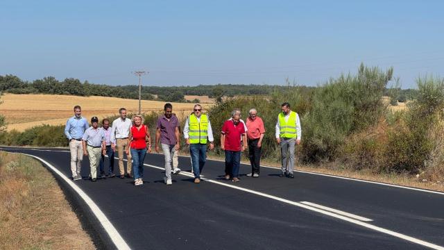 El presidente de la Diputación de Zamora, Javier Faúndez, durante la visita