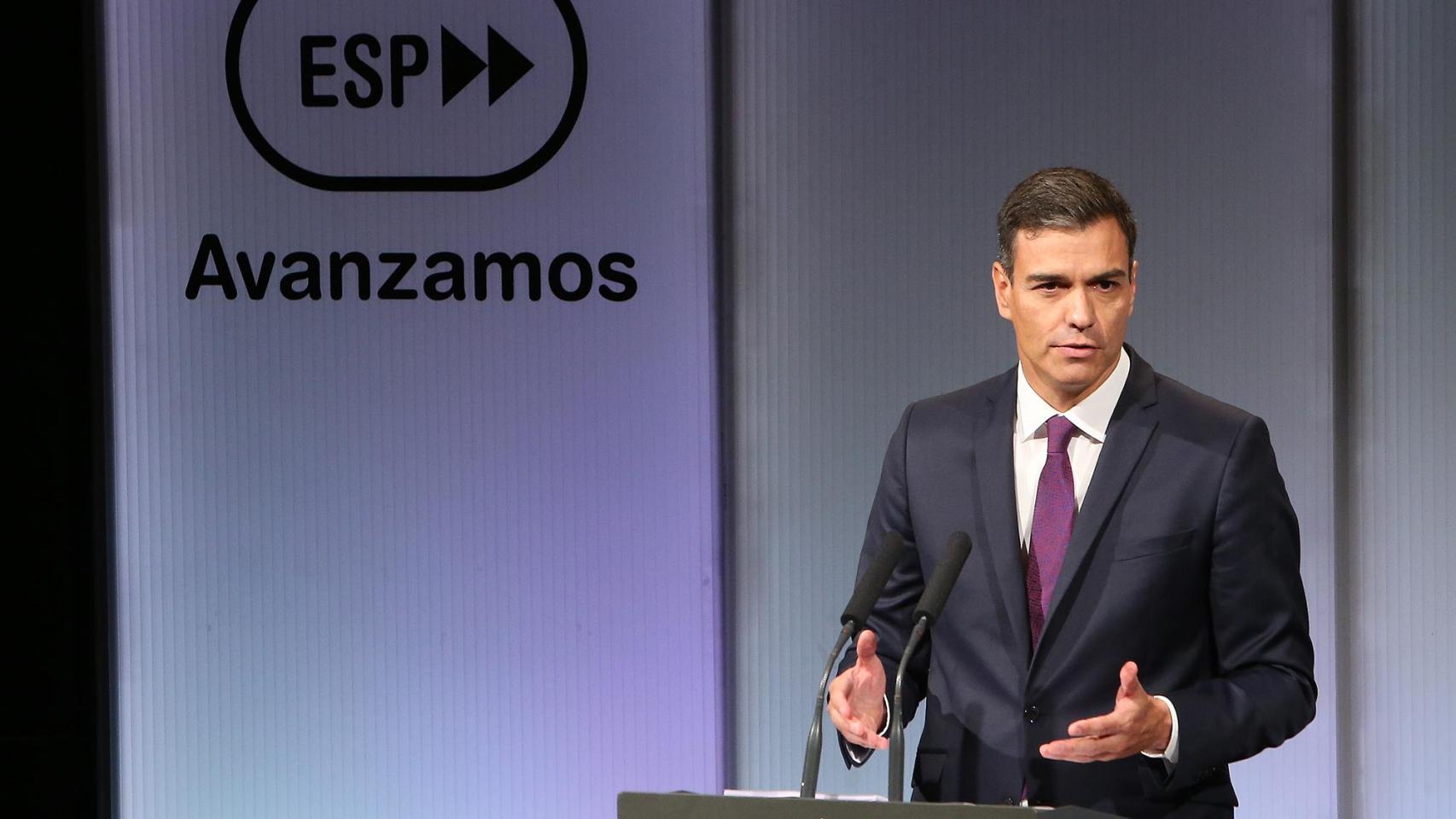 Sánchez renuncia a eliminar los aforamientos para proteger a sus altos cargos de las querellas de acusaciones populares