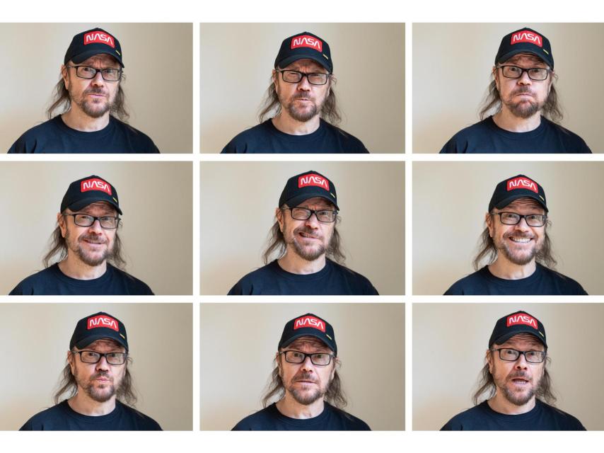 Distintos retratos de Santiago Segura tomados el día de la entrevista.