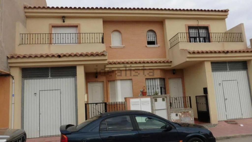 Imagen de Idealista del chalet adosado a 95.000 euros.