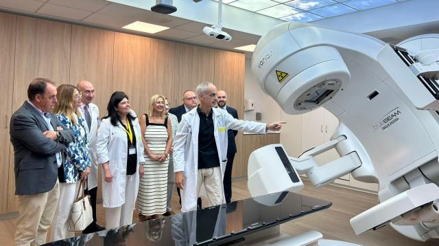 El consejero de Sanidad de la Junta, Alejandro Vázquez, durante su visita a la nueva Unidad de Radioterapia de Soria, este martes