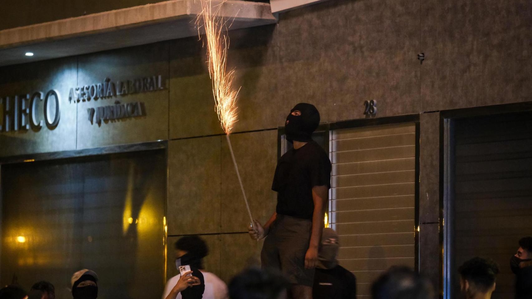Detienen al líder del  Deport Them Now UE , el grupo racista que impulsó las  cacerías  de migrantes en Torre Pacheco