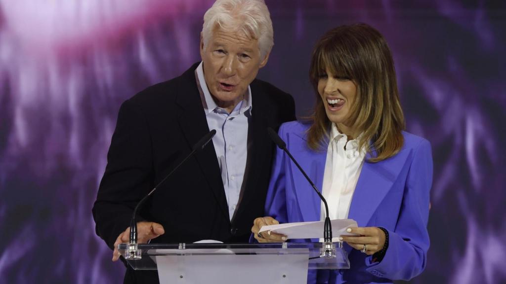 Richard Gere y Alejandra Silva en un acto en Madrid en junio pasado.