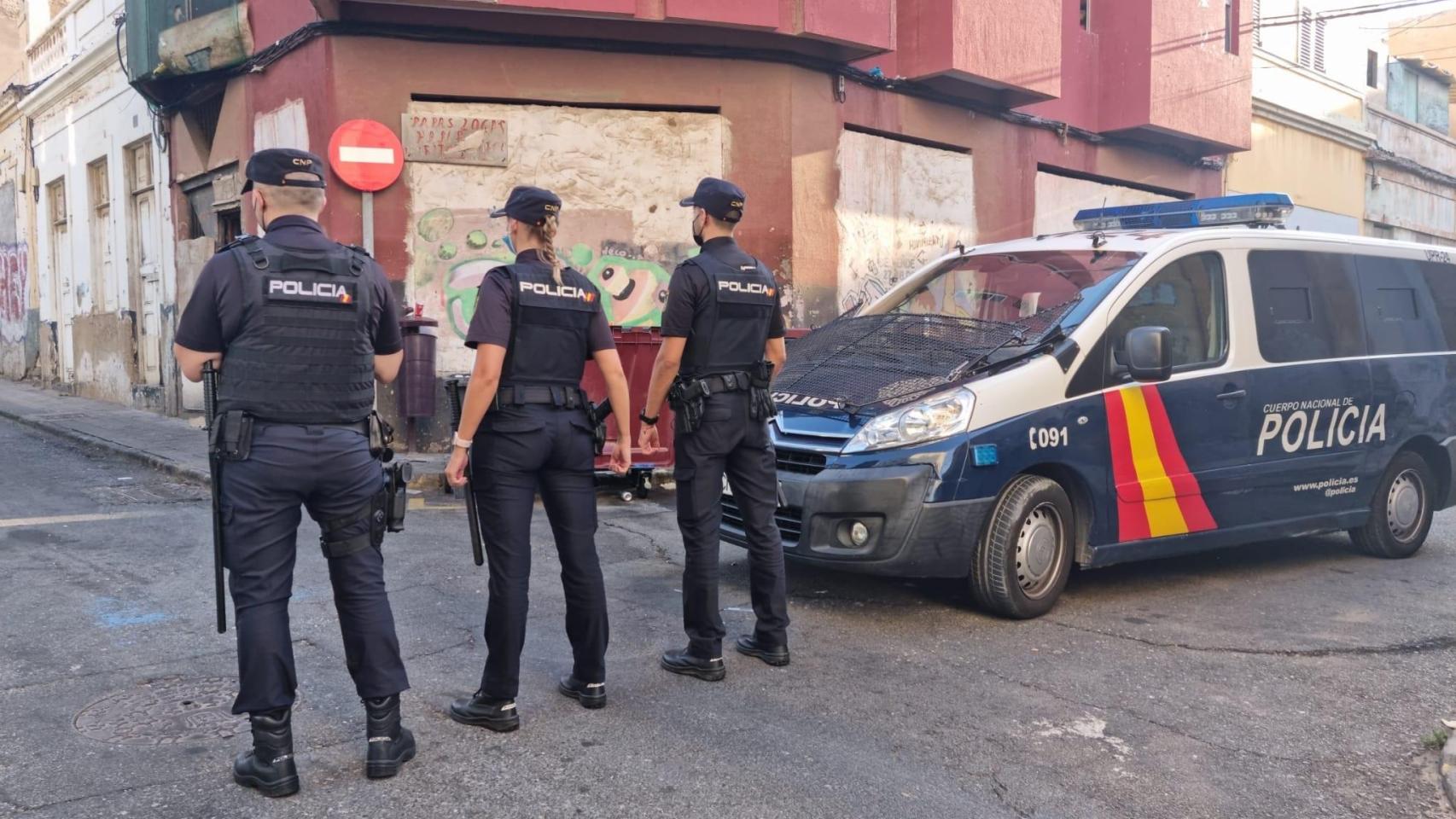 Abdelrafia roció con líquido inflamable a su novia de 17 años y luego le prendió fuego en Canarias: su pronóstico es grave