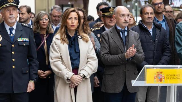 Imagen de archivo de la alcaldesa de Zaragoza, Natalia Chueca, y el delegado del Gobierno, Fernando Beltrán, el pasado 25N.