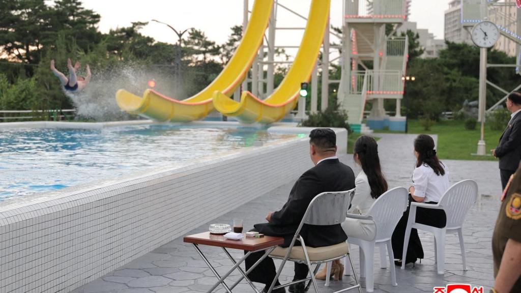 Kim Jong-un en el complejo turístico de Wonsan Kalma.