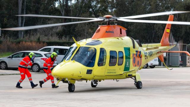 Helicóptero sanitario de 061.