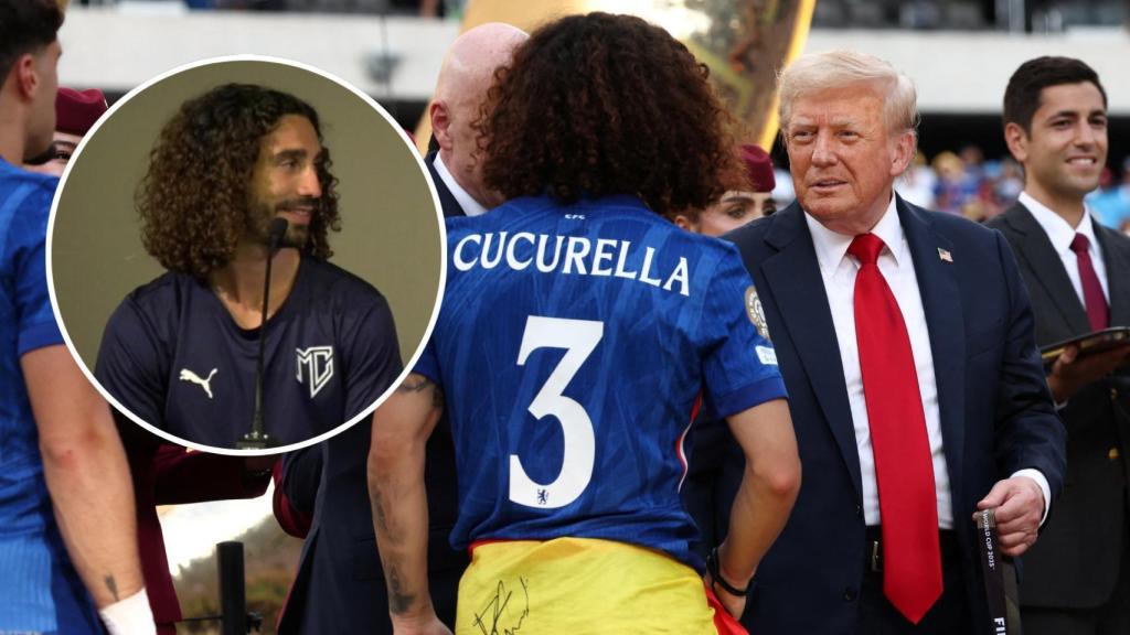 Cucurella, saludando a Donald Trump en la ceremonia tras la final del Mundial de Clubes