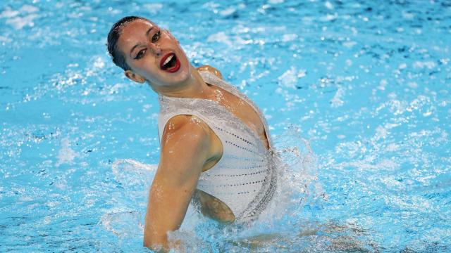 Iris Tió, durante uno de sus ejercicios en el Mundial de Singapur 2025