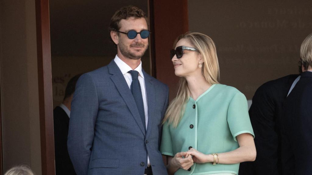 Pierre Casiragui, con su esposa, a una imagen de 2024.