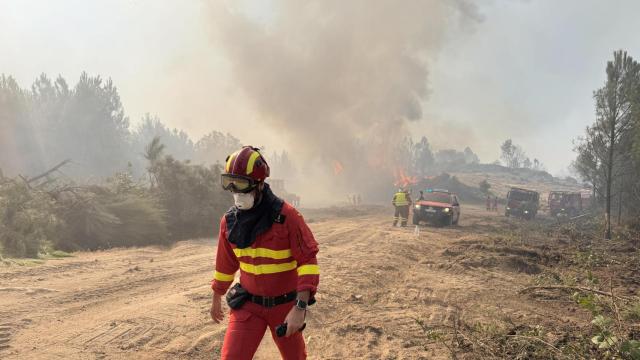 Incendio entre Mombeltrán y Cuevas del Valle declarado Nivel 2