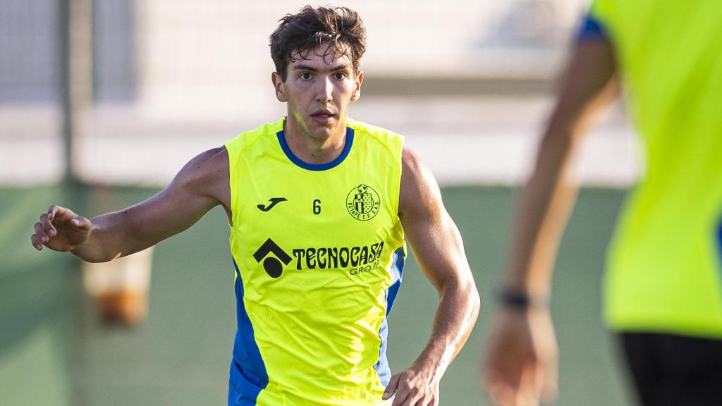 Mario Martín, entrenando con el Getafe.