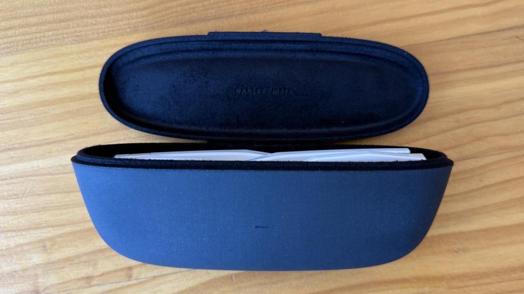 Estuche de carga de las gafas Oakley Meta