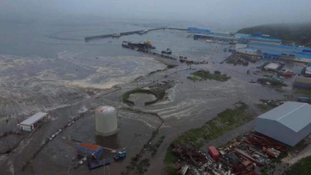 Primeras olas del tsunami llegan ya al extremo oriental de Rusia, en Severo-Kurilsk.