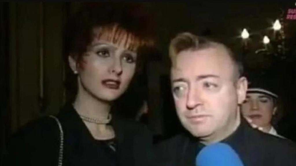 Tamara con su examen, Paco Porras, en una fotografía de la época.