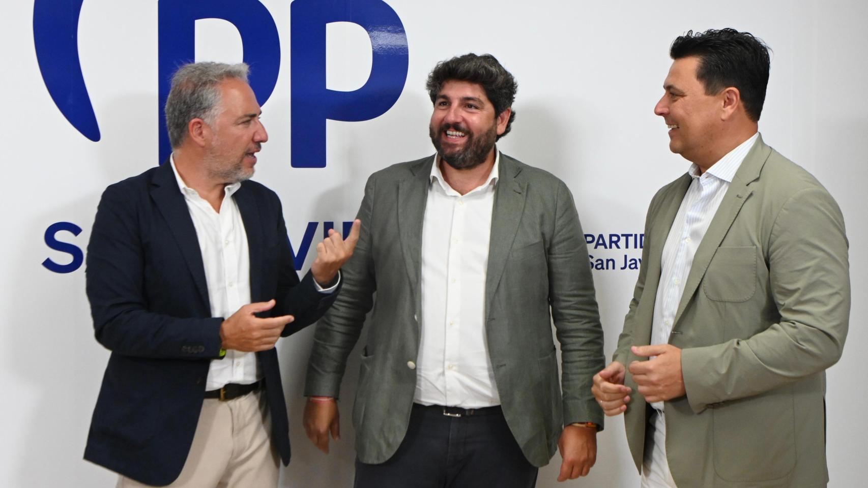 Bendodo advierte de que faltan por salir 22.000 audios del  podcast de la corrupción de Sánchez :  nos va a faltar verano 
