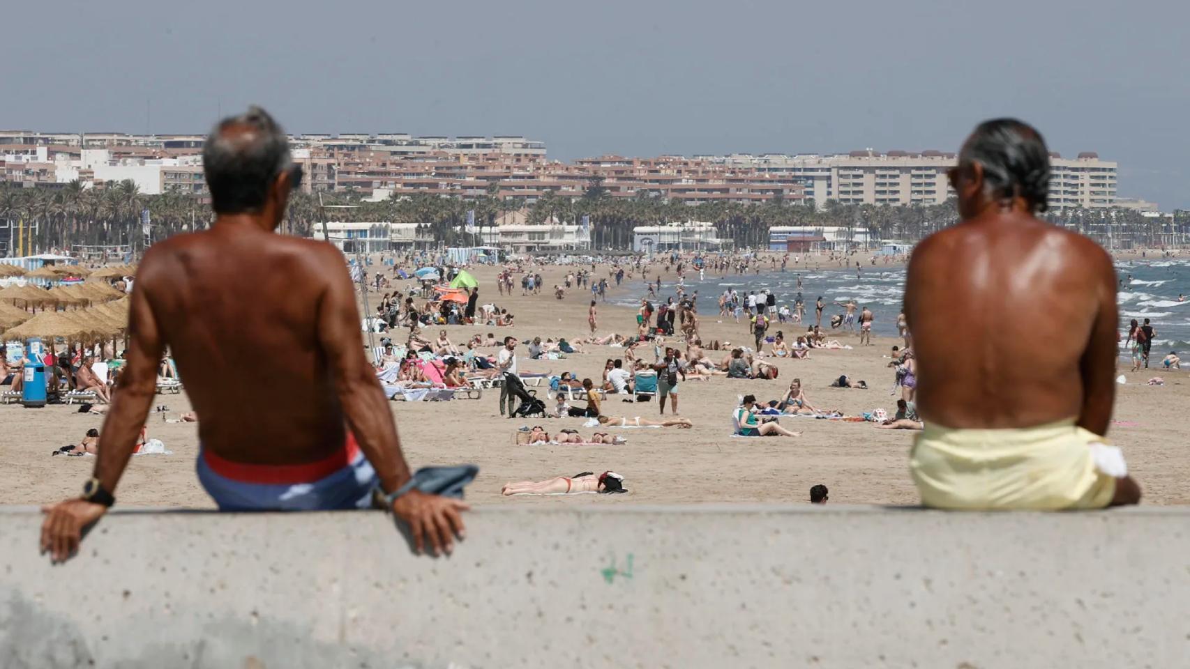 El espejismo del  julio frío : por qué las temperaturas de este mes confirman que continúa el calentamiento en España