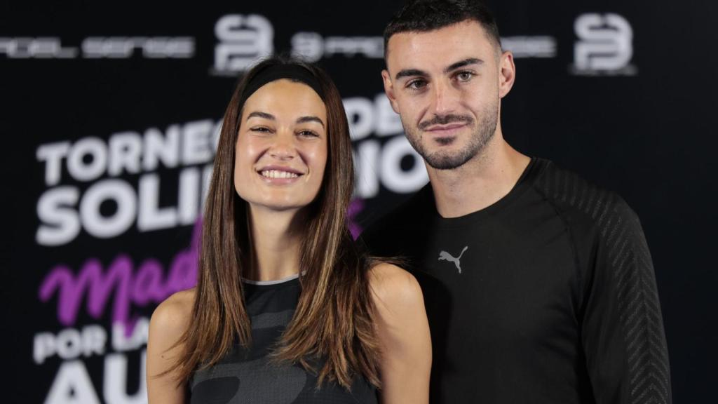 Estela Grande y Juan Iglesias durante un evento deportivo en Madrid en abril de 2024.