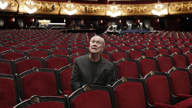 El director de escena estadounidense Bob Wilson en el Teatre del Liceu el 11 de marzo de 2024. Foto: EFE/Andreu Dalmau