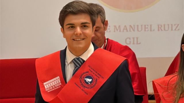 Antonio Quintana, el malagueño con 38 matrículas en Derecho.