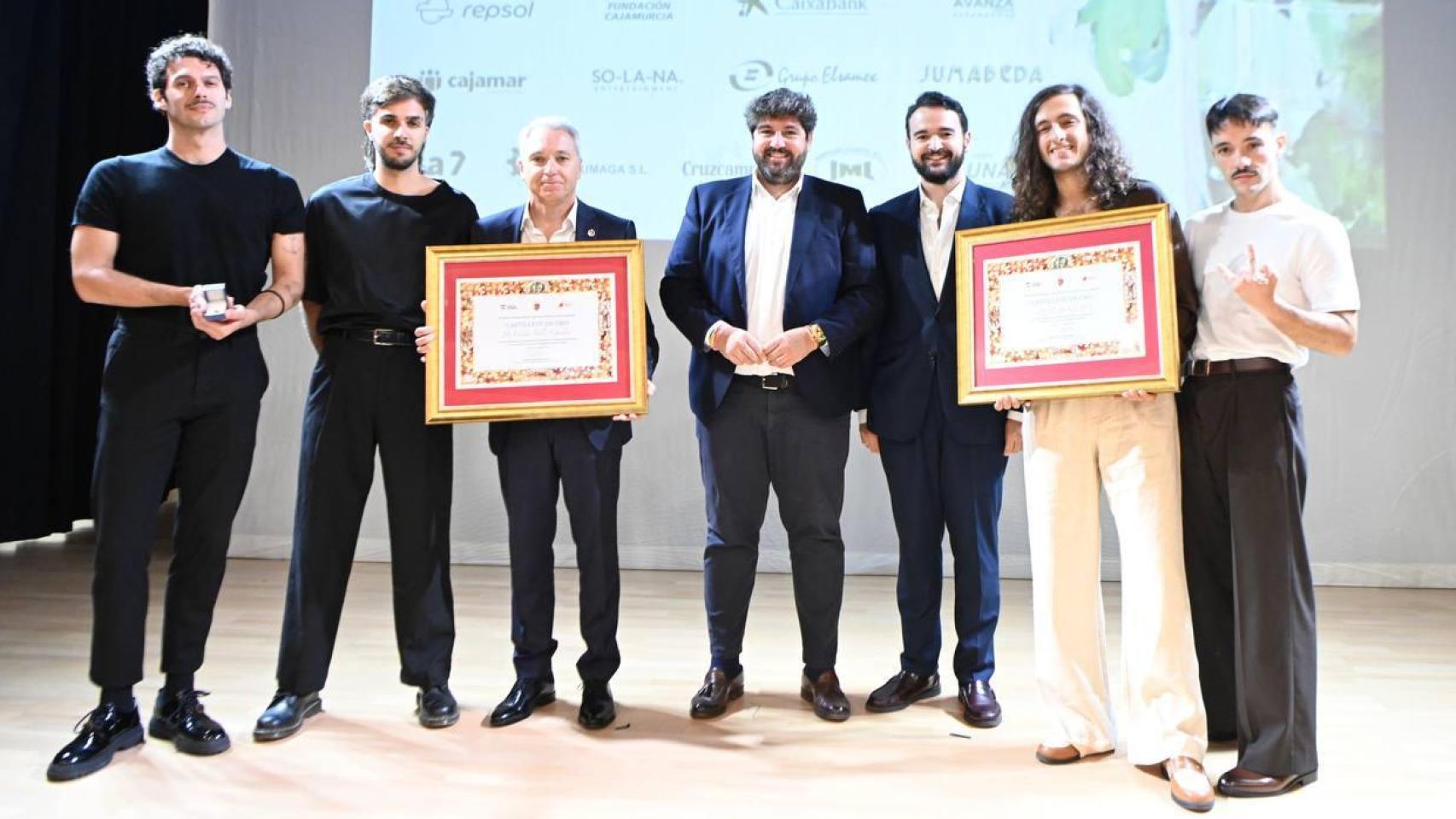 López Miras entrega el Castillete de Oro a Arde Bogotá y a Vicente Vallés:  Ya sois parte de la historia de La Unión 