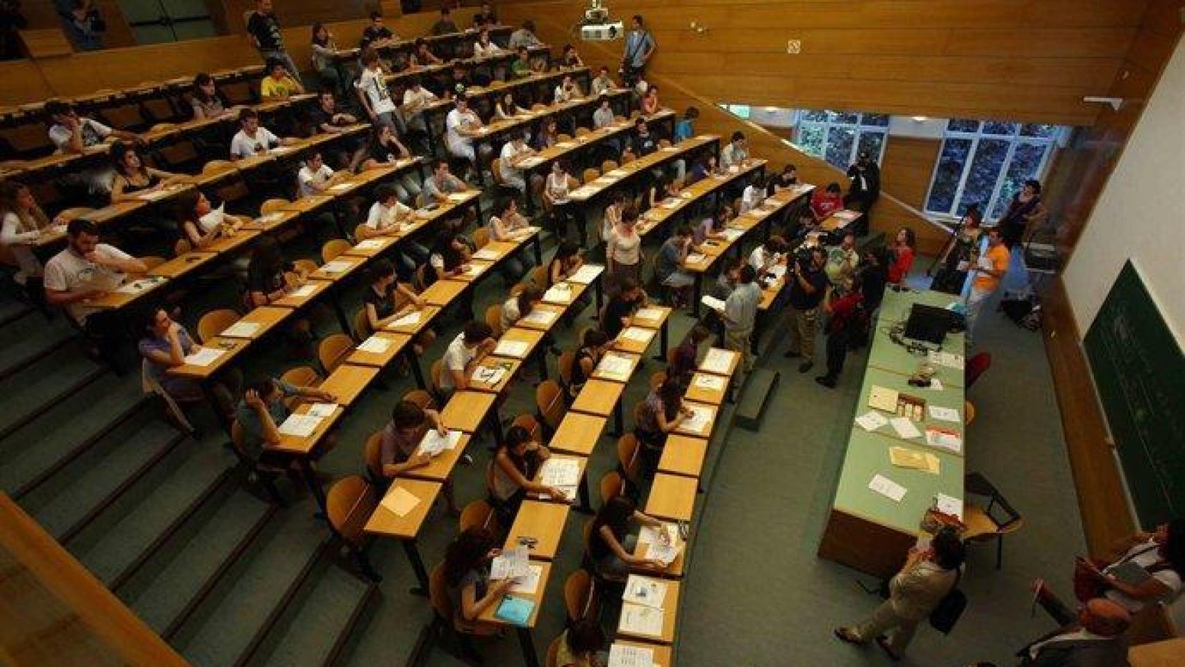 MIR 2026: fecha de examen, horarios, dos sedes en duda e incertidumbre sobre quién y cómo se harán las preguntas