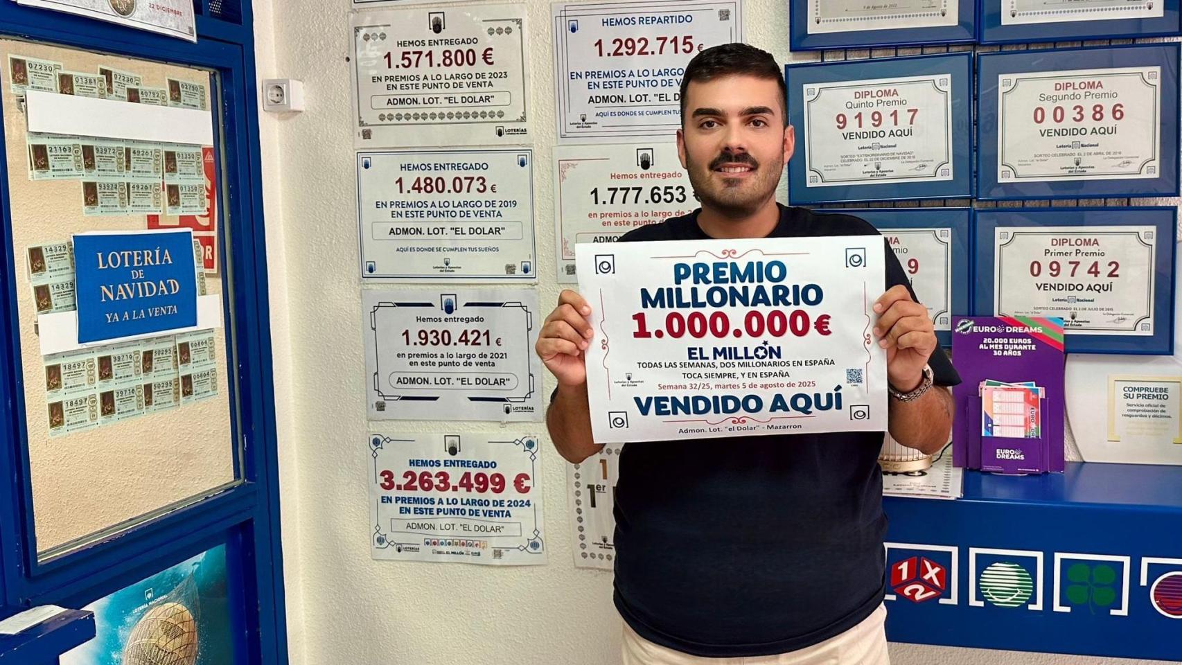 Javier Meroño, el lotero que ha repartido en Murcia 1 millón en el Euromillones:  El que lo ganó, pagó sólo 2,5 euros por el boleto 