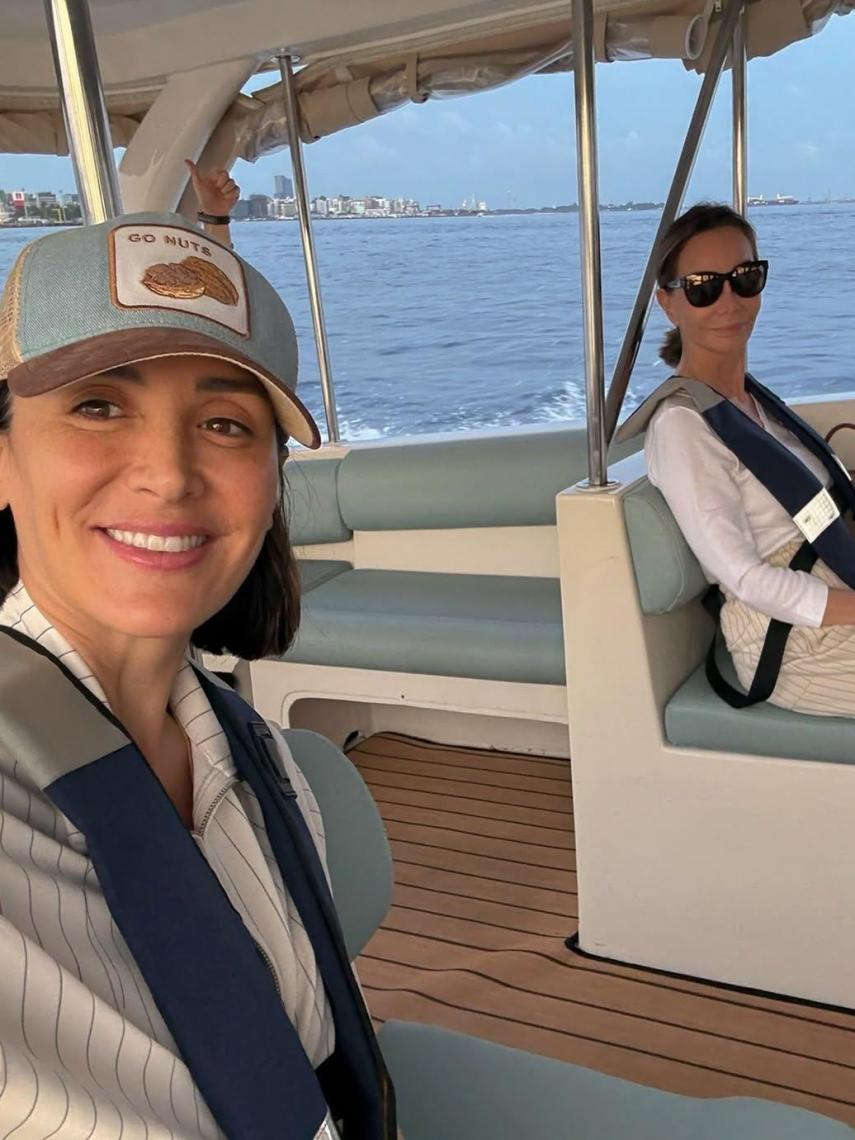 Qué placer regresar al paraíso ha escrito el Marquise de Griñón en sus redes sociales desde las Maldivas, donde ha viajado con su esposo, Iñigo Onieva, y su madre, Isabel Preysler.