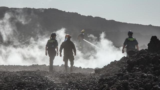 Nueve de cada diez personas que realizaron labores de limpieza tras la erupción en La Palma tienen metales pesados en su sangre.