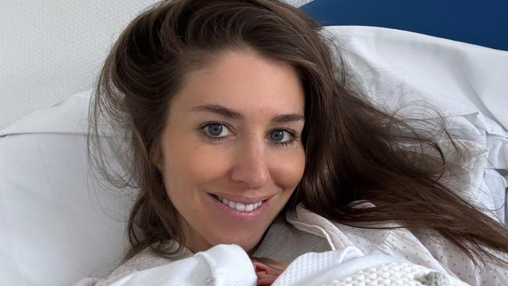 Carmen Ballesteros, hija de Severiano Ballesteros, ha anunciado a través de sus redes sociales la llegada de su bebé.