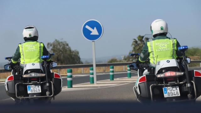 Agentes de la Guardia Civil de Tráfico en una imagen de archivo.