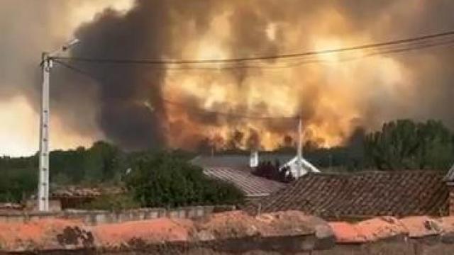Incendio en Molezuelas de la Carballeda