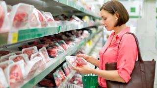 Con o sin dolor: la medida suiza que lleva el sufrimiento animal a los lineales del supermercado