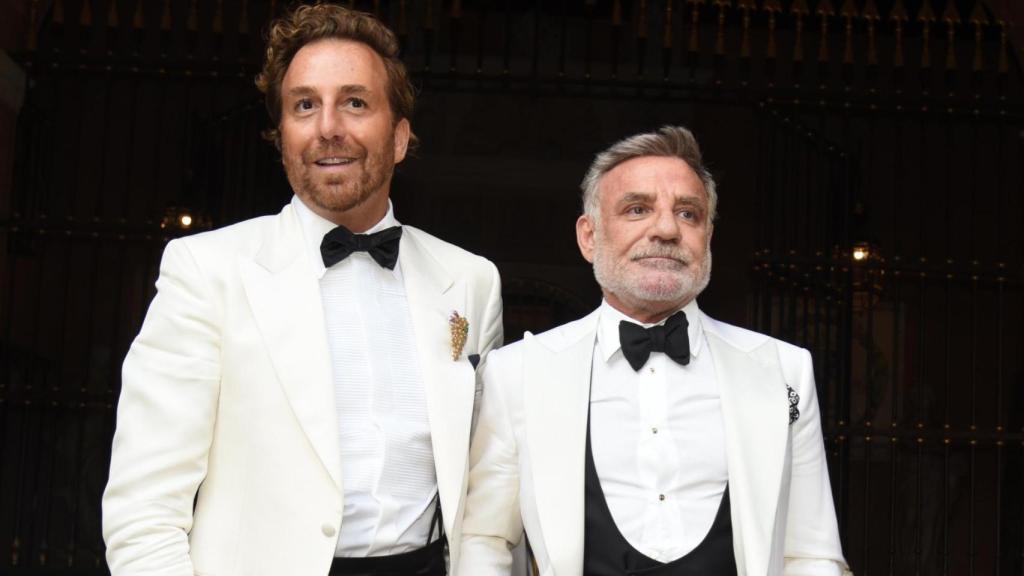 El arquitecto y el director de televisión se hicieron casados el 19 de mayo de 2023.