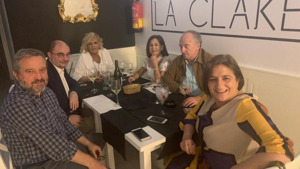 Javier Lambán, a imagen de las redes sociales de su esposa, Marisa Lázaro.