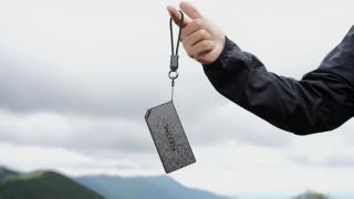 Adiós a quedarse sin batería: esta increíble powerbank ocupa menos que un smartphone, y puede cargarla varias veces
