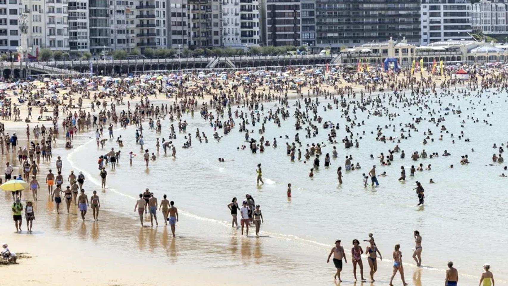 La ola de calor deja varios días de la mayor temperatura media en España:  Lo excepcional es que también alcanzara al norte 