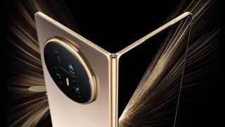 HONOR Magic V5