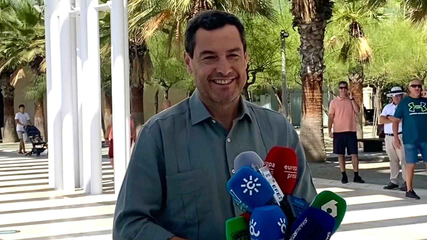Moreno lamenta los incendios que queman el noroeste de España:  La reacción del Gobierno ha sido tardía 