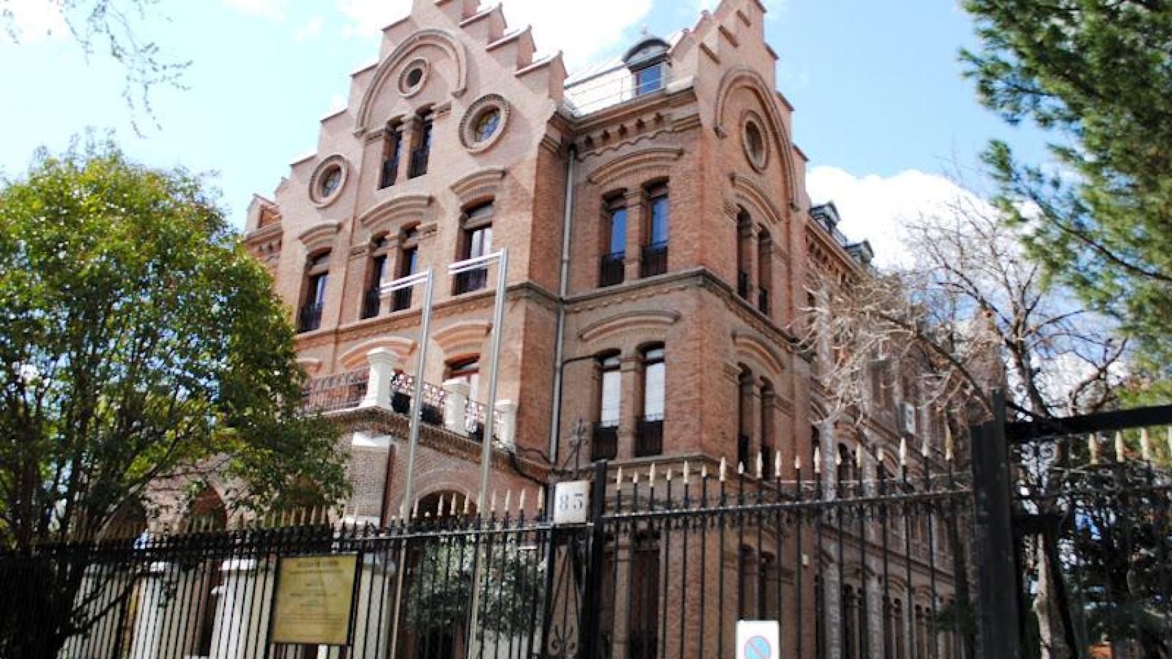 Las iglesias evangélicas  conquistan  Madrid: 7 de cada 10 lugares de culto son suyos frente al 11% de las mezquitas