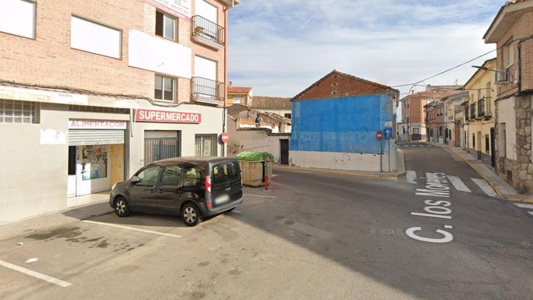 Un hombre resulta apuñalado en una discusión entre dos clientes en una tienda de un pueblo de Toledo