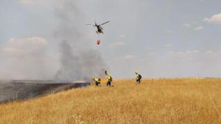 Cortada la carretera N-420 en Brazatortas por un incendio que también ha afectado al AVE Madrid-Andalucía