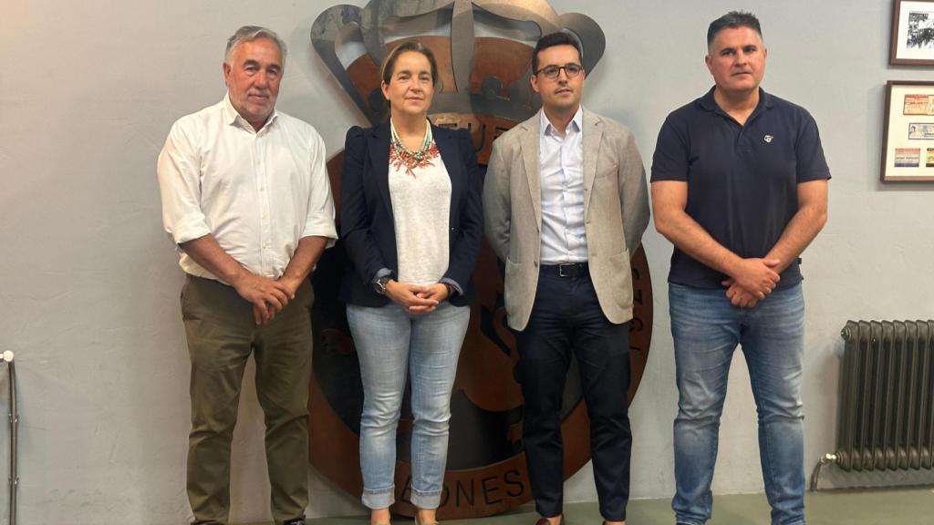 Natividad Alvarado (Natichu) consejera ejecutiva de la Cultural y Deportiva Leonesa, José Fernández Nieto, presidente de la SD Ponferradina, Camilo Díaz, presidente del Ourense CF y David Ángel Hernández vicepresidente del Zamora CF