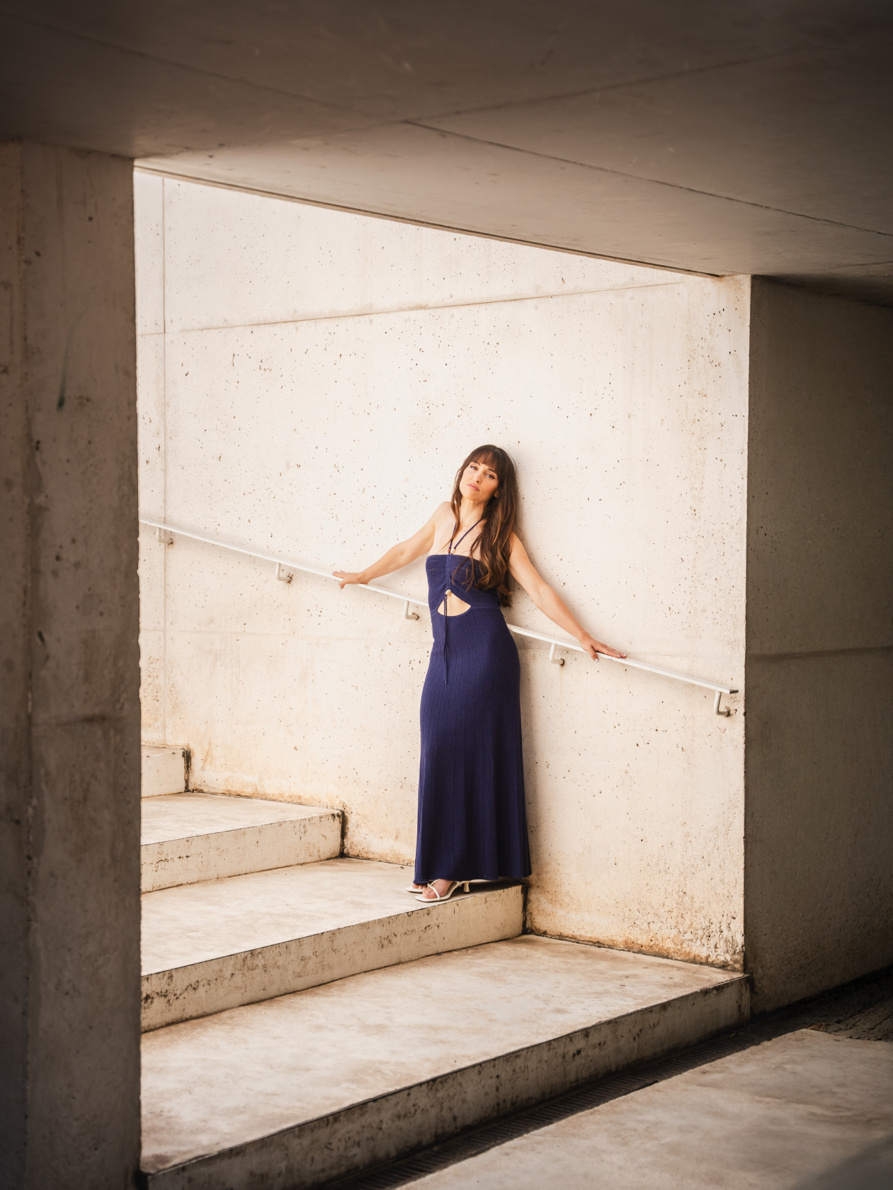 Foto uno de Maigua Ojeda con el look tres