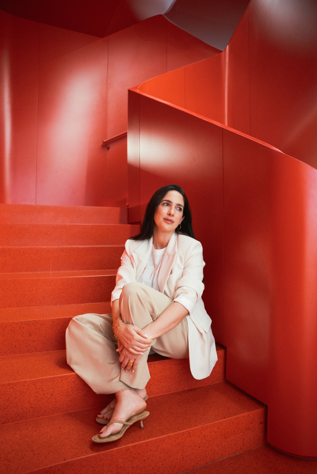 Foto tres de Regina Polanco con el look tres