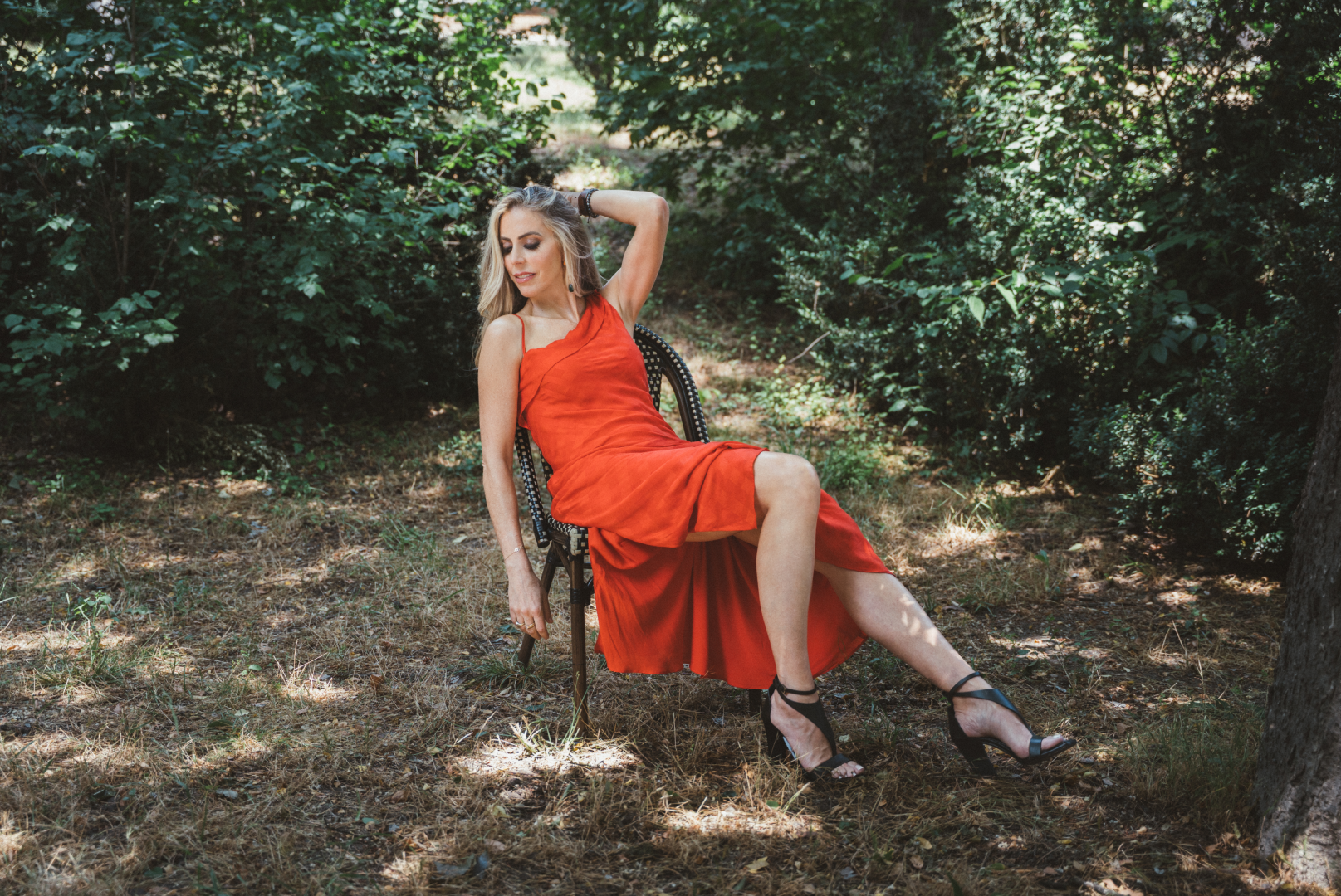 Foto dos de Johanna Müller con el look dos