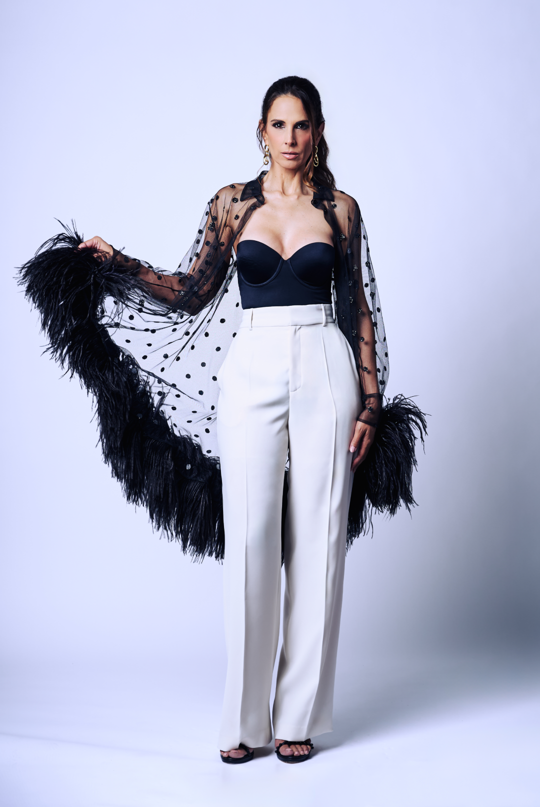 Foto tres de Nuria Fergó con el look tres